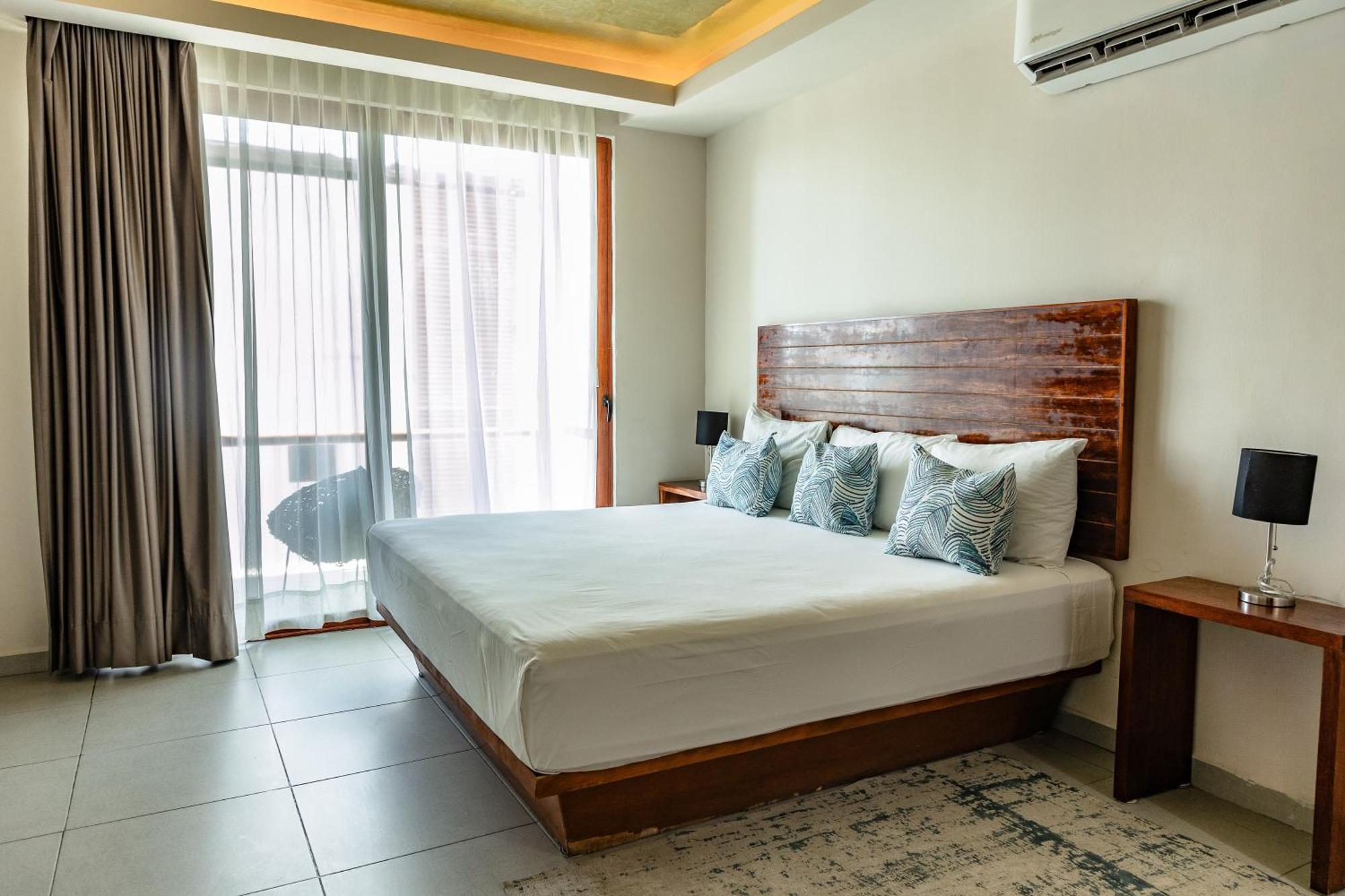 Aquastar Hotel & Apartments Mahahual Bagian luar foto