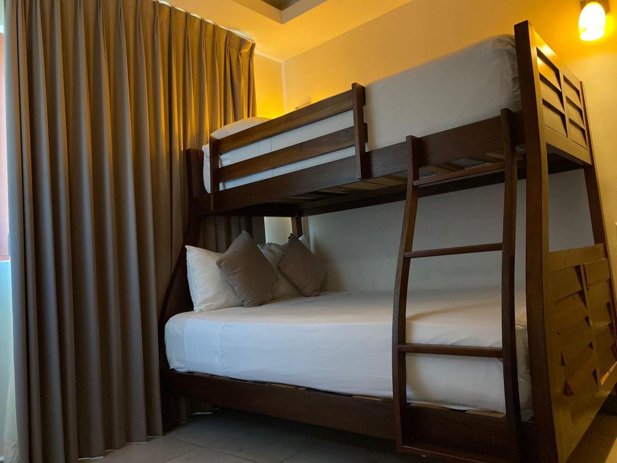 Aquastar Hotel & Apartments Mahahual Bagian luar foto