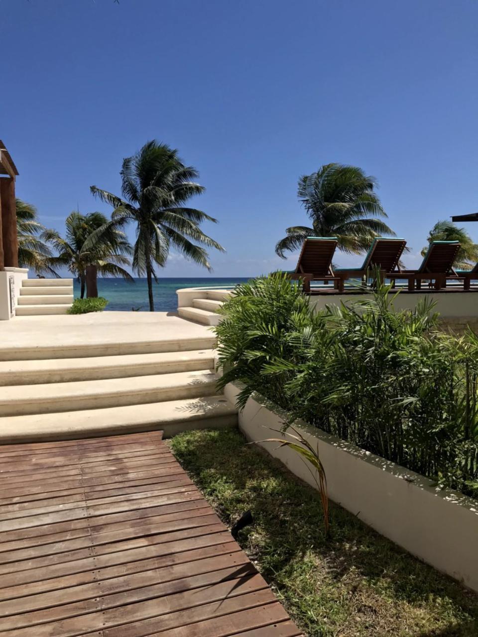 Aquastar Hotel & Apartments Mahahual Bagian luar foto
